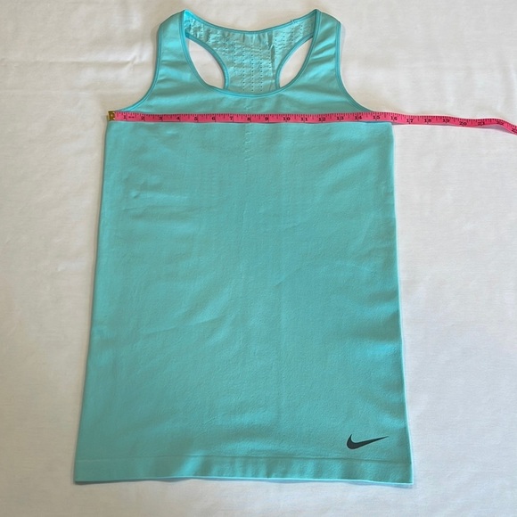 NIKE Pro Dri Fit Seamless Racerback - Picture 5 of 14